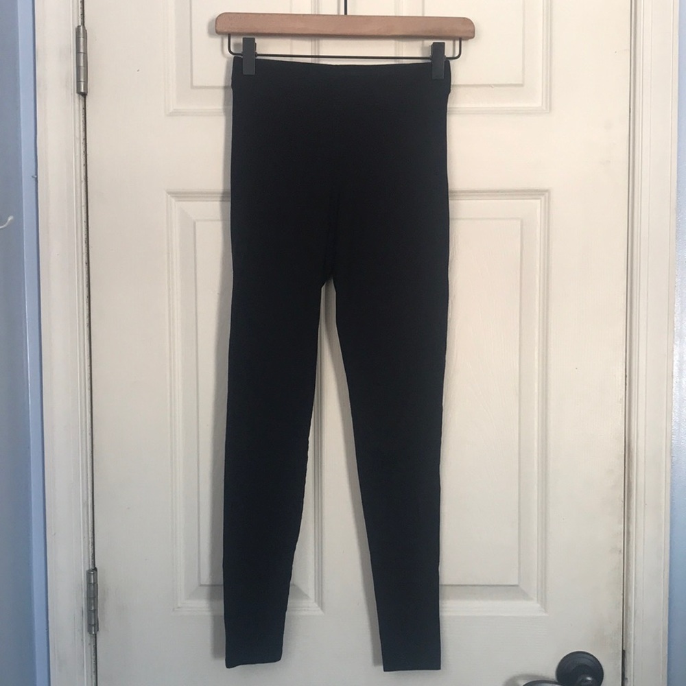 PINK Victoria’s Secret size XS black pink nation leggings